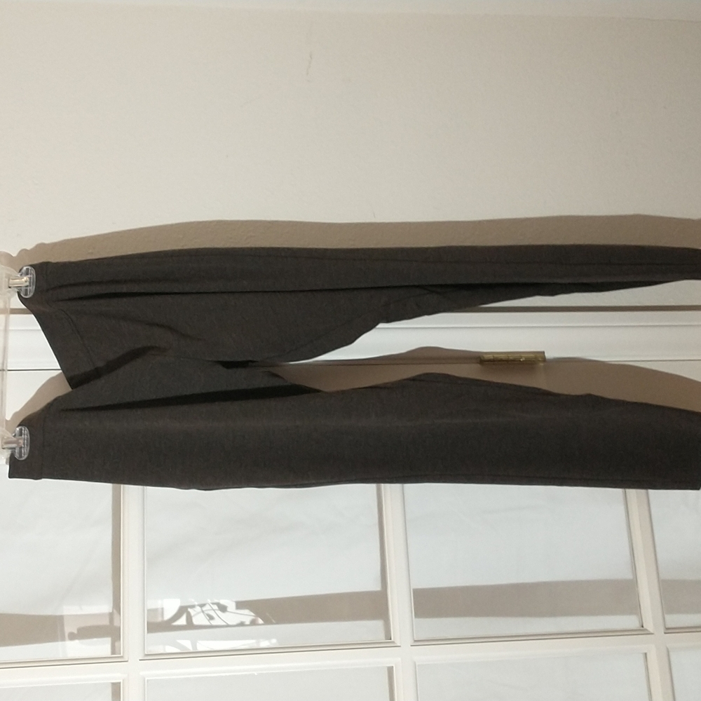 Max studio leggings
